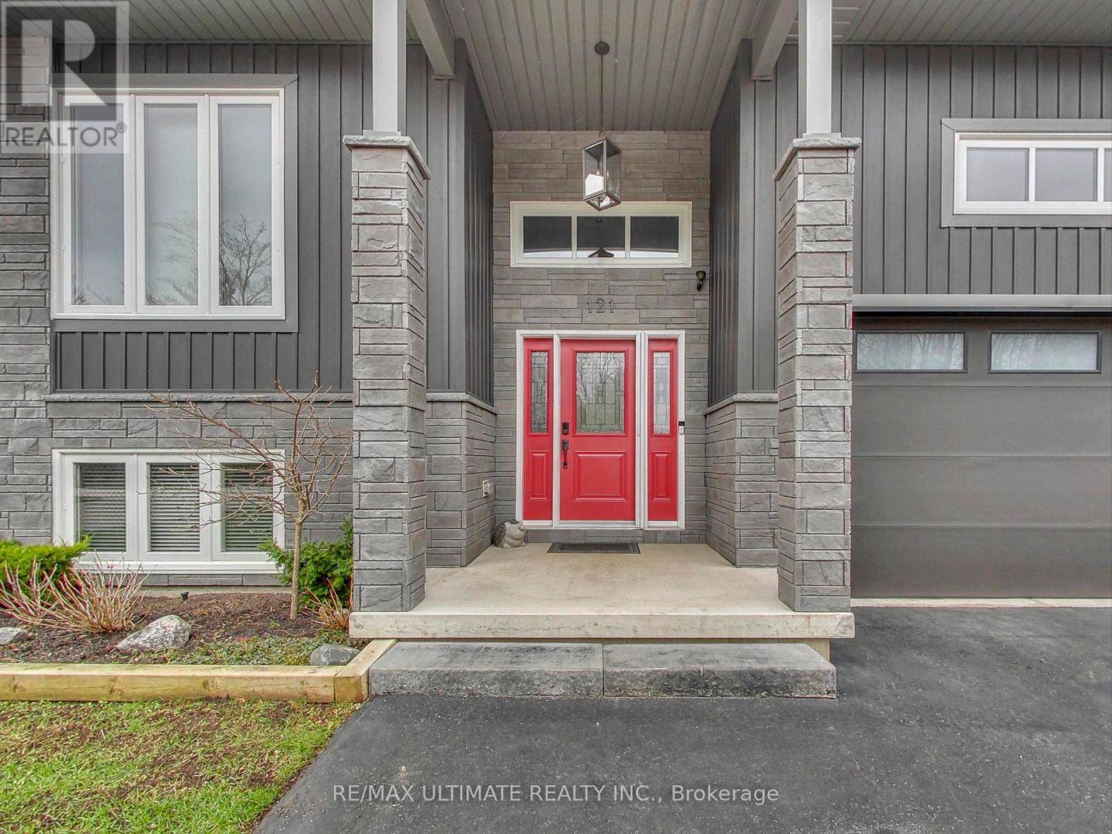 Wasaga Beach, ON L9Z2Z2,121 LILY DRIVE