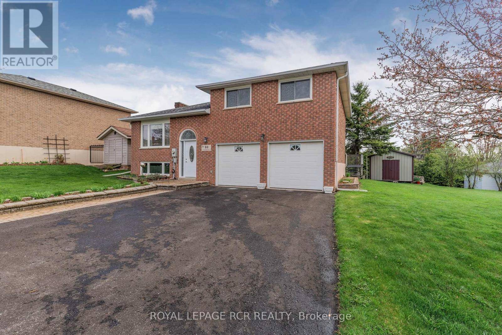 Orillia, ON L3V7N9,80 WOODSIDE DRIVE