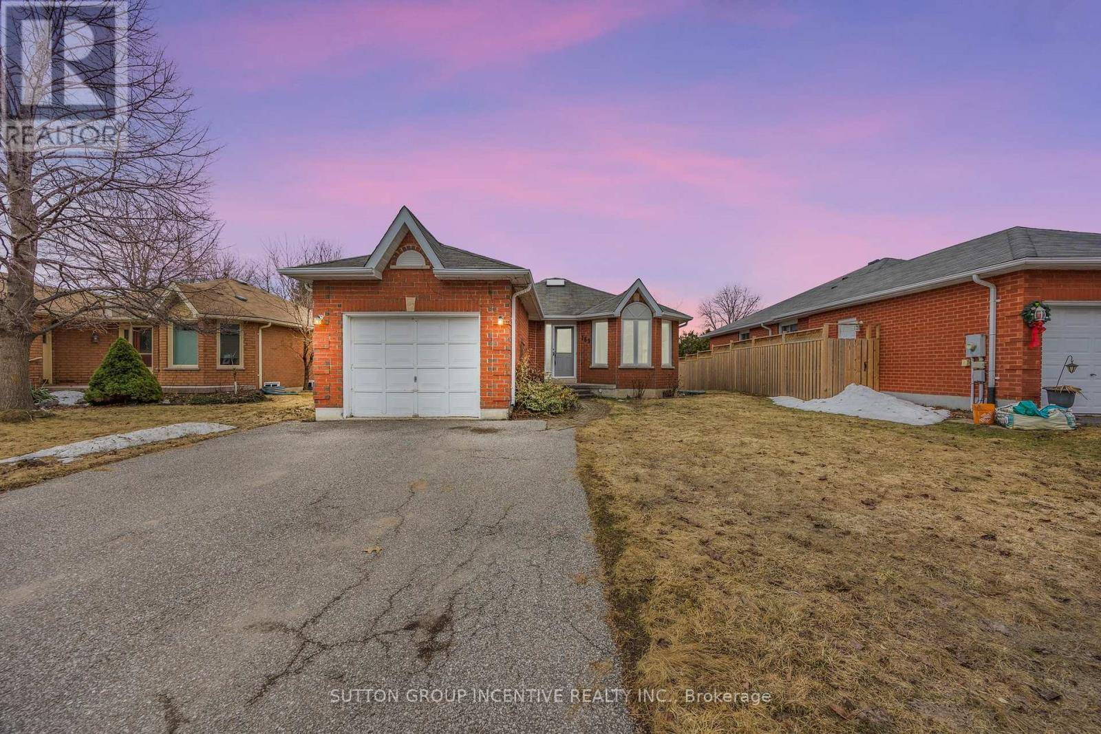 Barrie (west Bayfield), ON L4N7J7,169 LIVINGSTONE STREET W