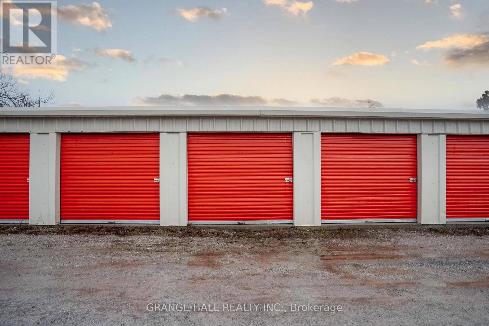 Orillia, ON L3V5H2,495 WEST STREET S
