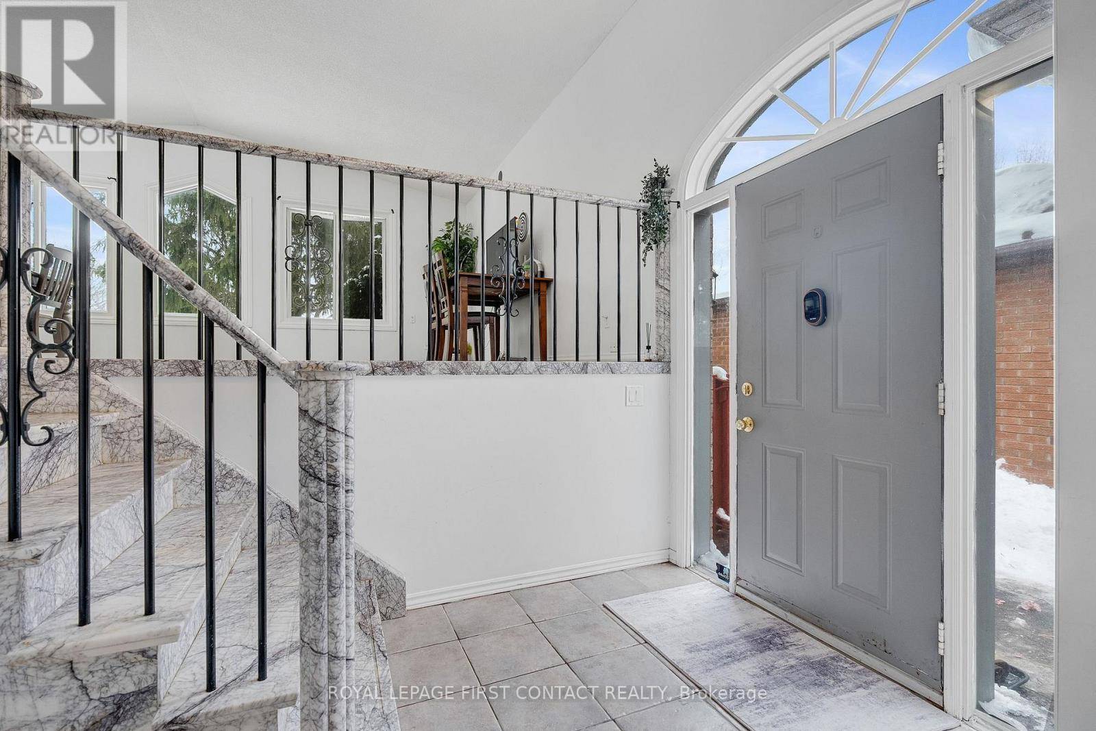 Barrie (grove East), ON L4M5X5,55 ROSENFELD DRIVE