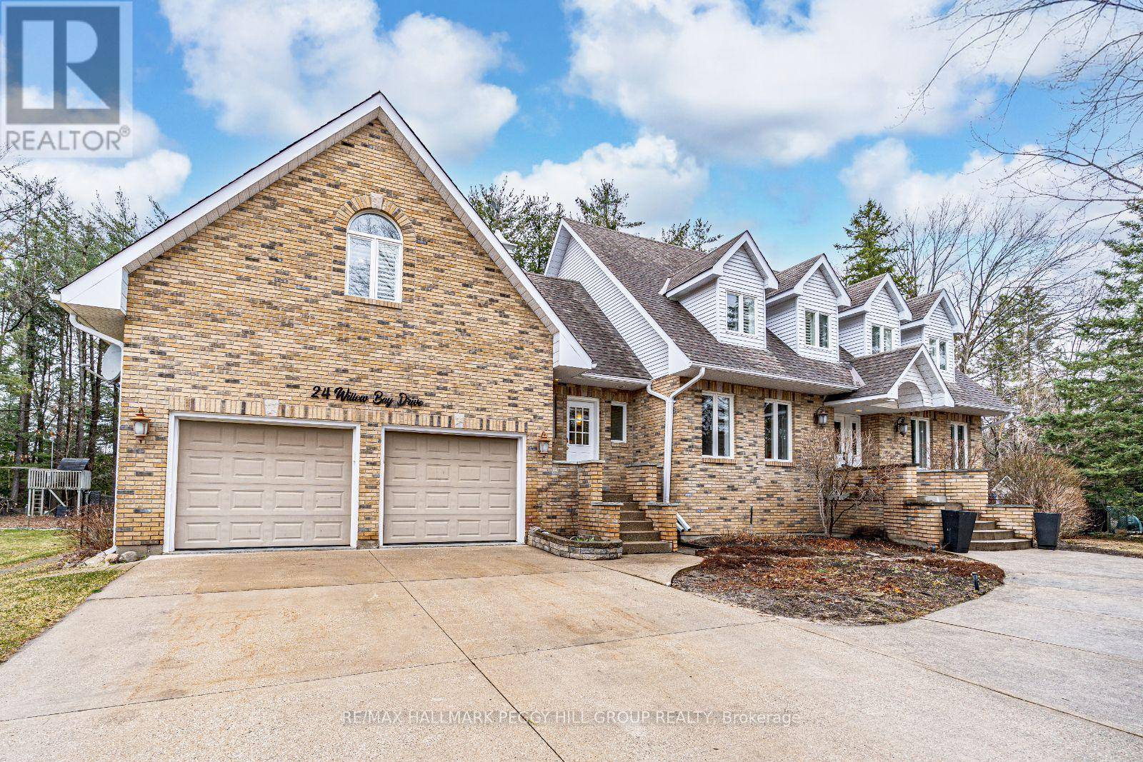 Springwater (midhurst), ON L9X0R2,24 WILLOW BAY DRIVE