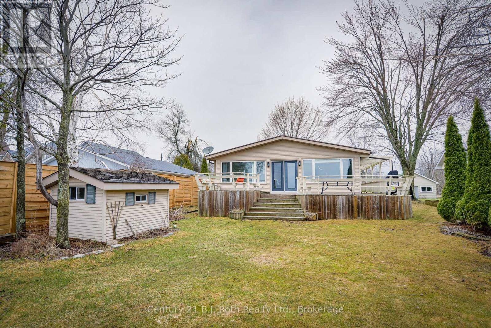 Orillia, ON L3V0J5,231 VICTORIA CRESCENT