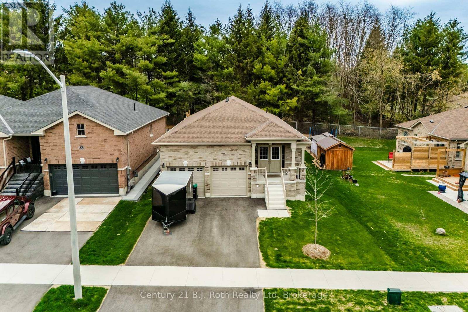 Penetanguishene, ON L9M0W8,2 REVOL ROAD