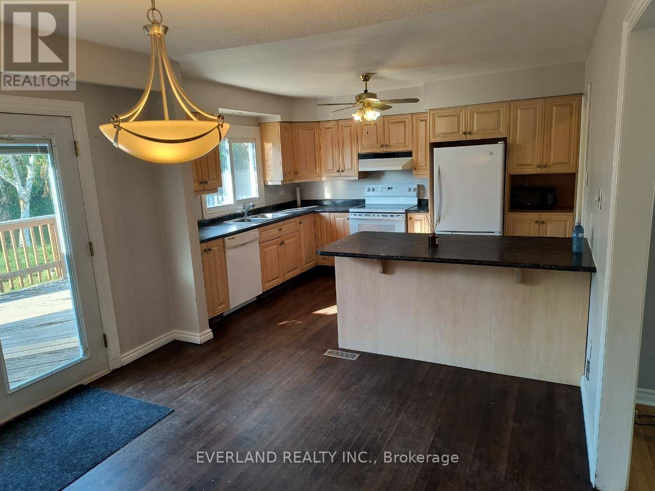 Barrie (allandale Heights), ON L4N4L6,12 EILEEN DRIVE