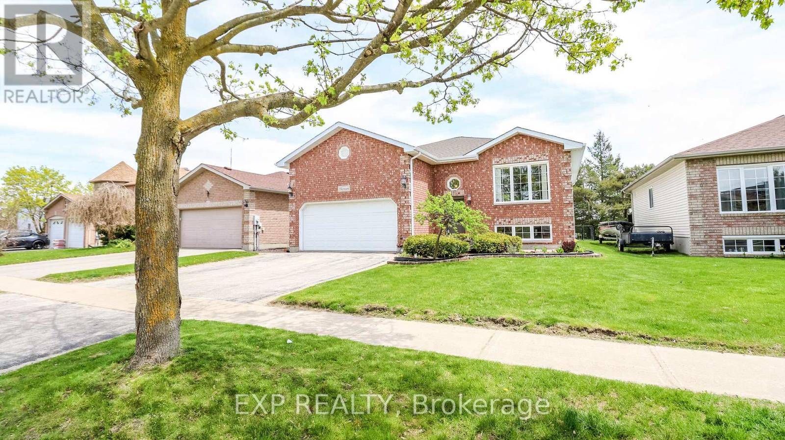 Barrie (holly), ON L4N7M1,13 O'SHAUGHNESSY CRESCENT