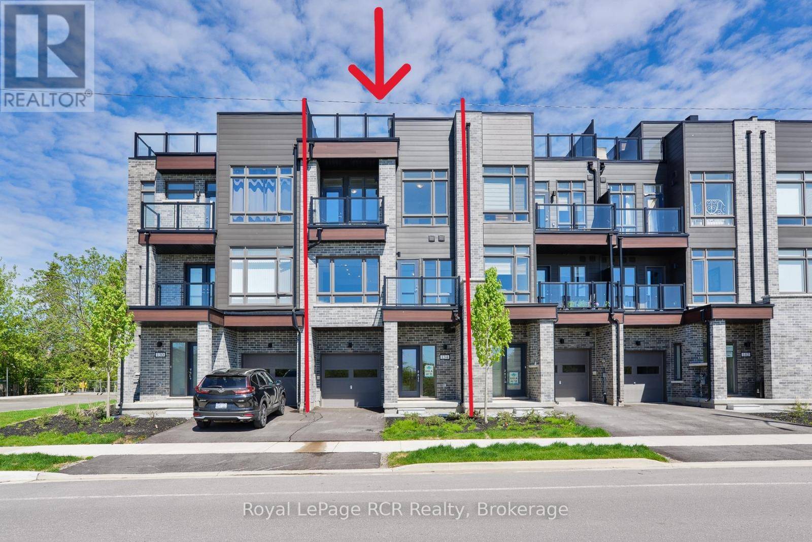 Orillia, ON L3V8P7,134 ELGIN STREET