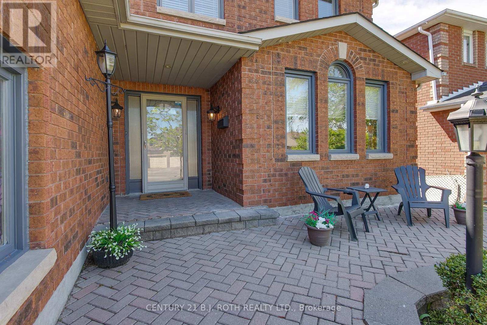 Barrie (west Bayfield), ON L4N7T7,57 FINLAY ROAD