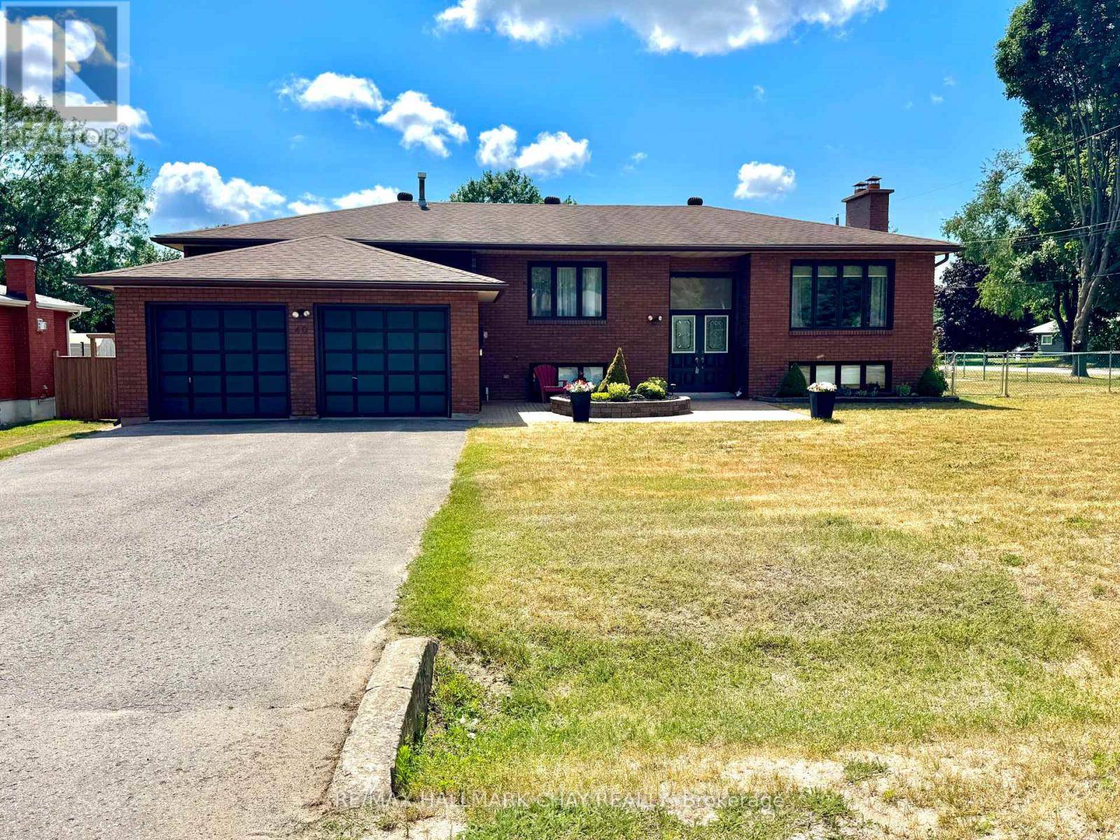 Springwater (midhurst), ON L9X0P5,40 IDLEWOOD DRIVE