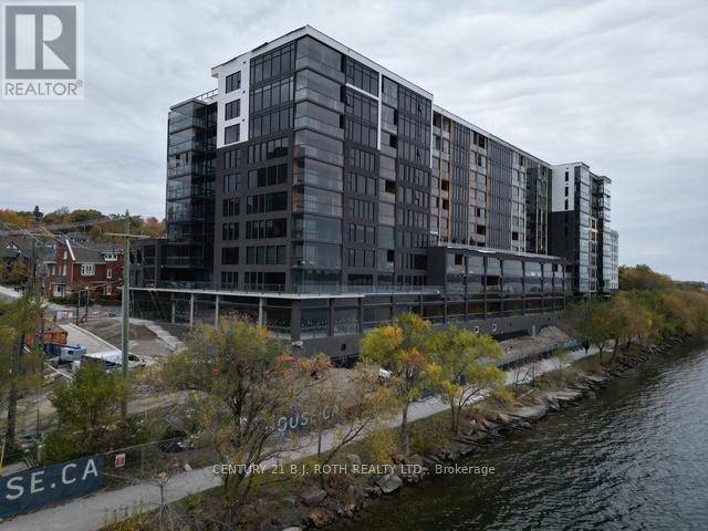Barrie (city Centre), ON L4M1B2,185 Dunlop ST East #301
