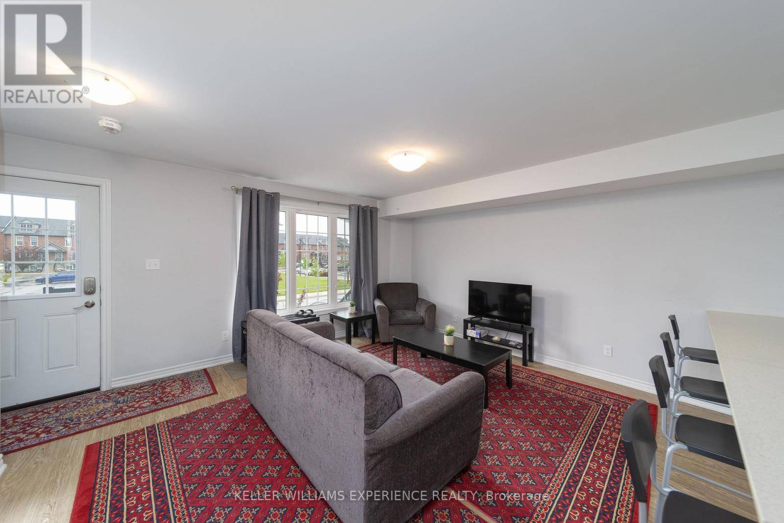 Barrie (grove East), ON L4M7C2,242 Penetanguishene RD #2