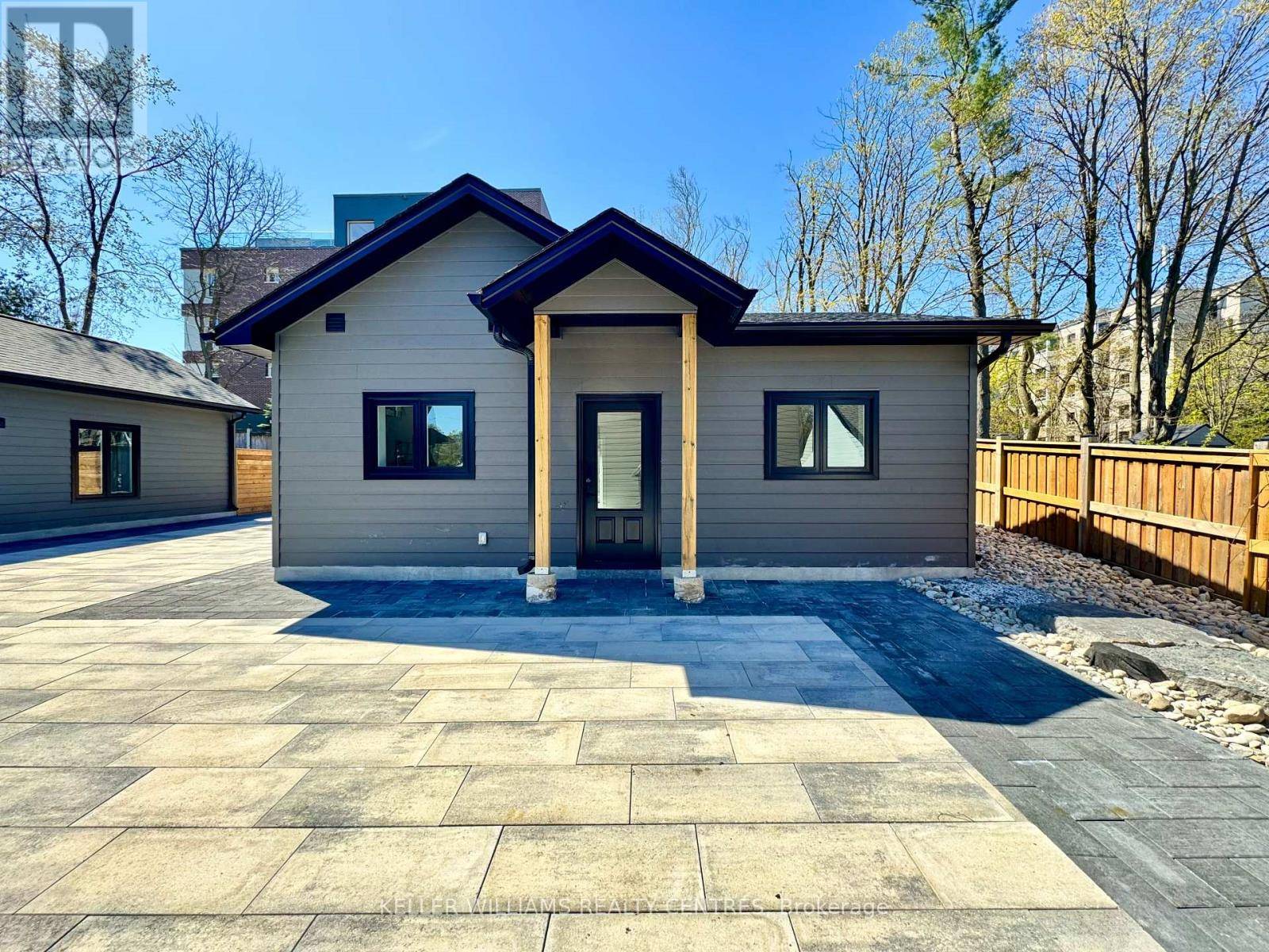 Barrie (allandale), ON L4N2T8,GARDEN SUITE - 63 HOLGATE STREET