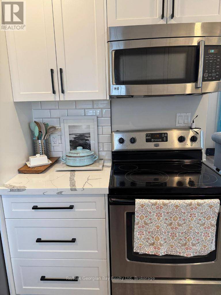 Midland, ON L4R5C1,334 ROSE CRESCENT