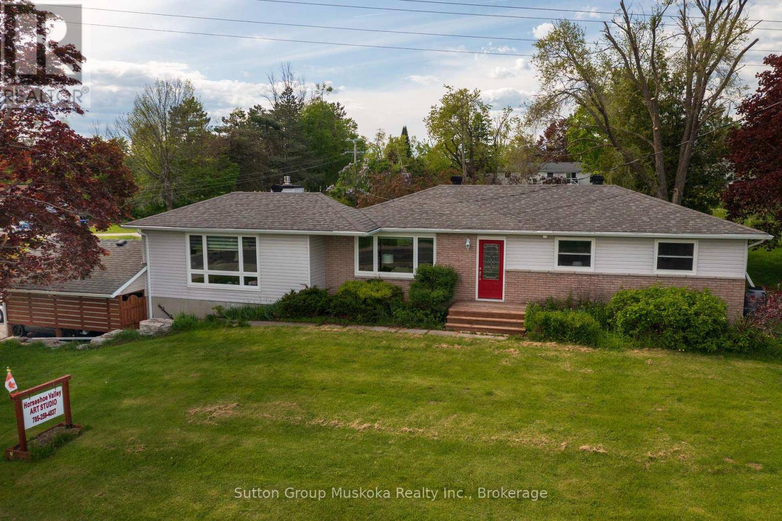 Oro-medonte (prices Corners), ON L3V0R3,3 EDITH DRIVE