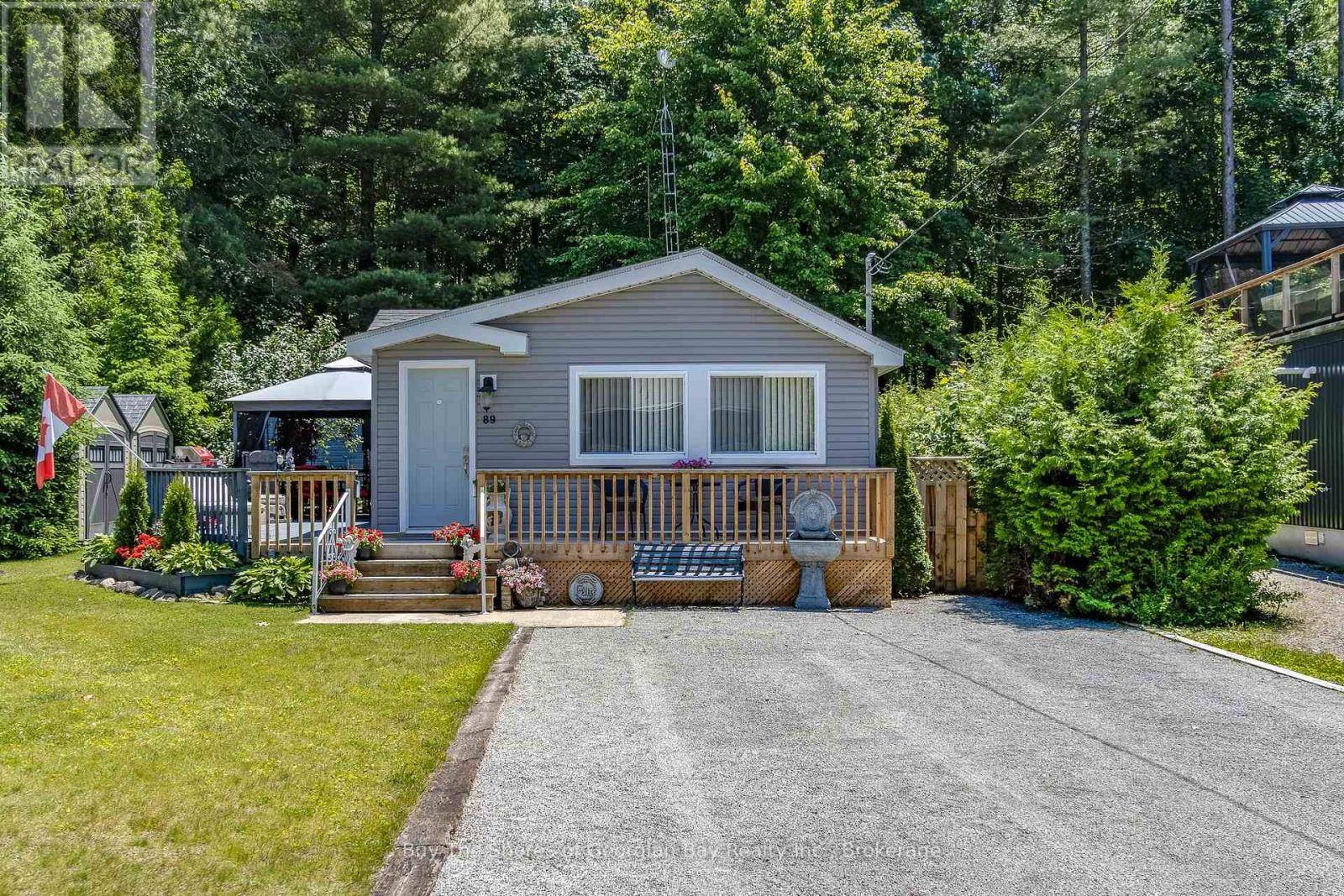 Tiny, ON L9M0B4,89 ANDREW DRIVE