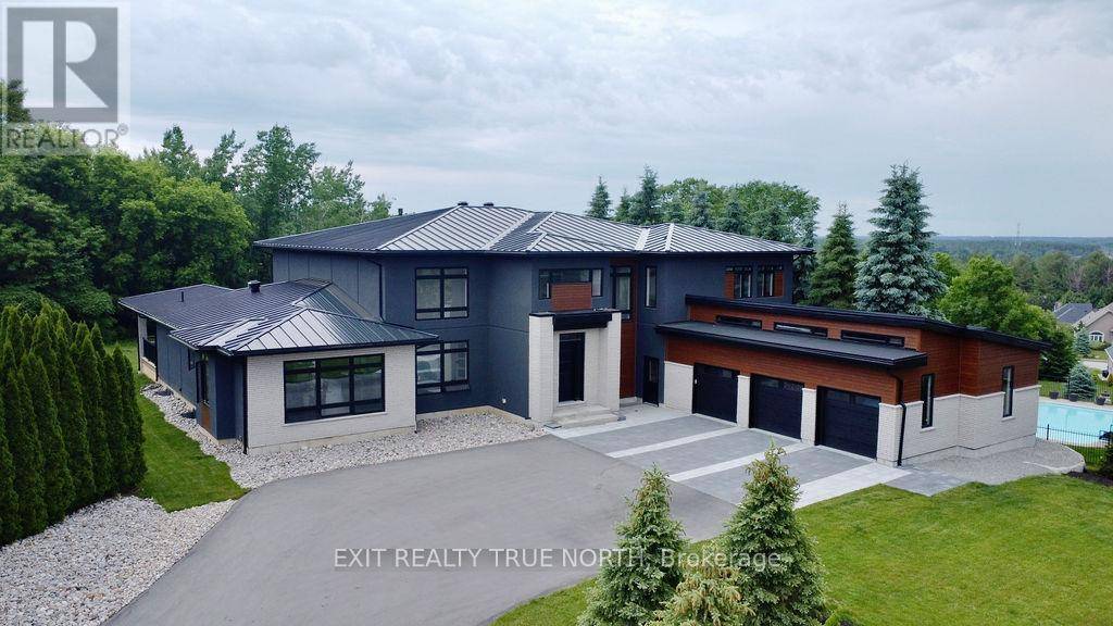 Springwater (midhurst), ON L4M6T4,57 GLENHURON DRIVE