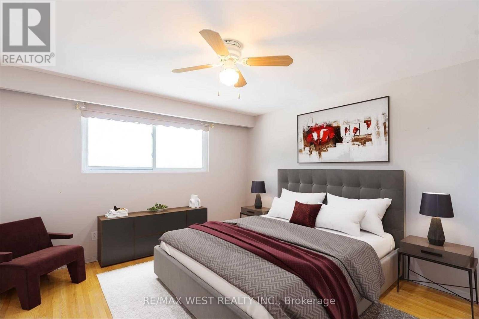 Barrie (grove East), ON L4M2W5,97 COLLEGE CRESCENT