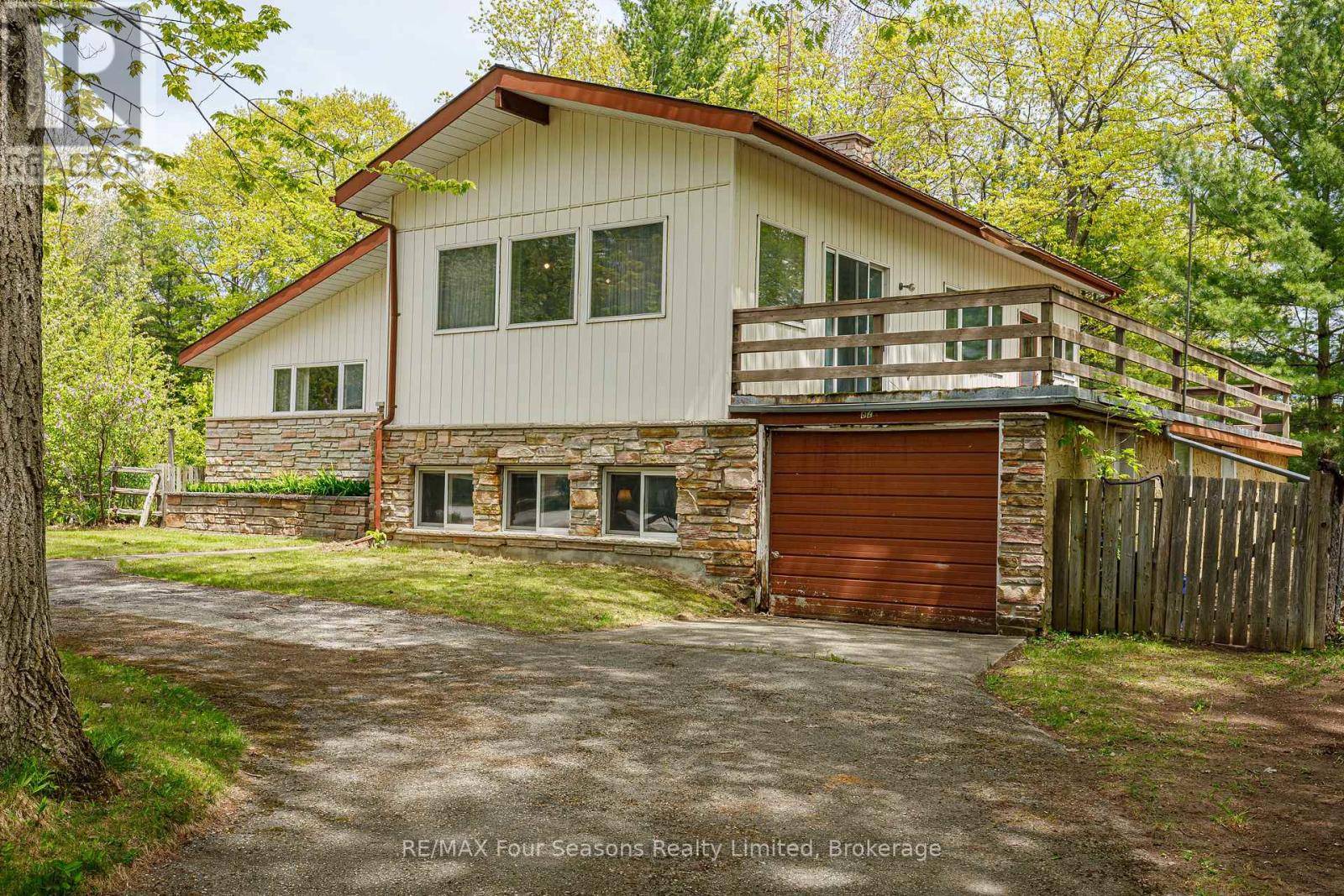 Wasaga Beach, ON L9Z2V1,828 OXBOW PARK DRIVE