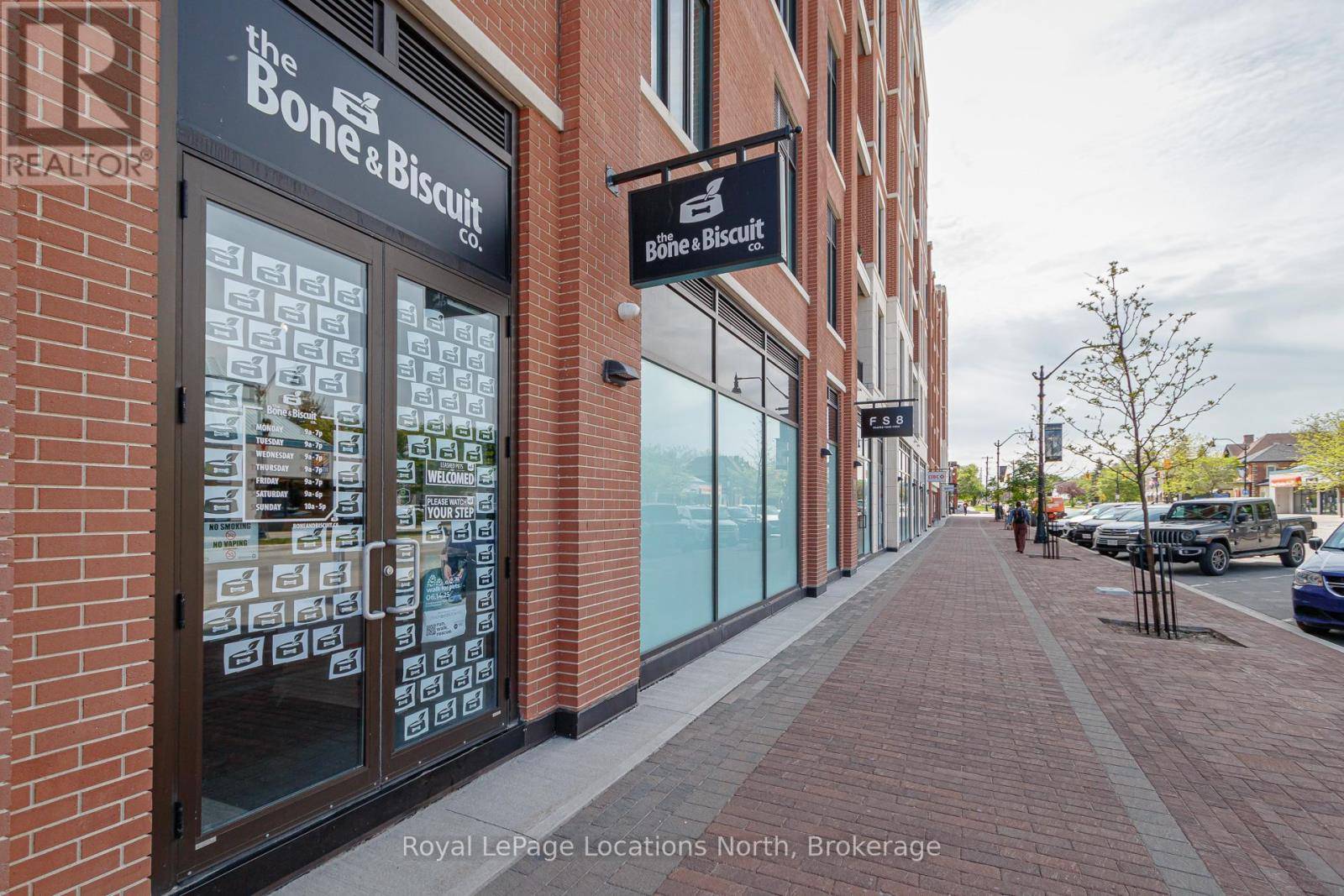 Collingwood, ON L9Y0K3,1 East Hurontario ST #102B