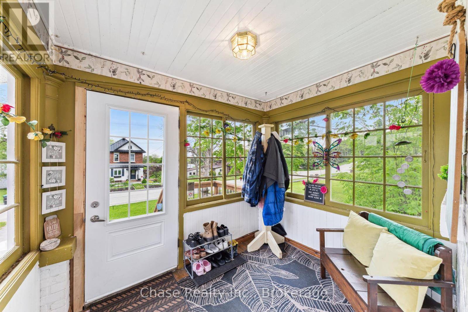 Tay (port Mcnicoll), ON L0K1R0,746 SIXTH AVENUE