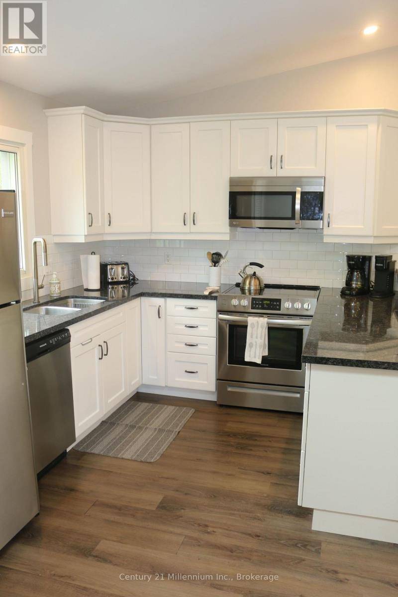 Collingwood, ON L9Y5B4,452 OXBOW CRESCENT