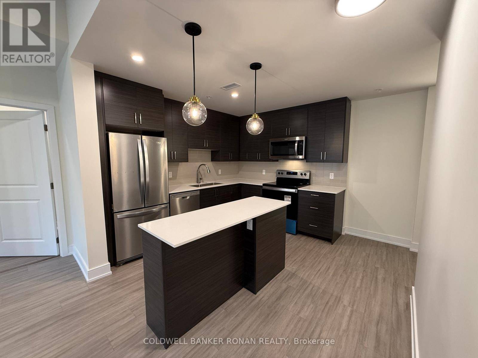 Clearview (creemore), ON L0M1G0,121 Mary ST #209