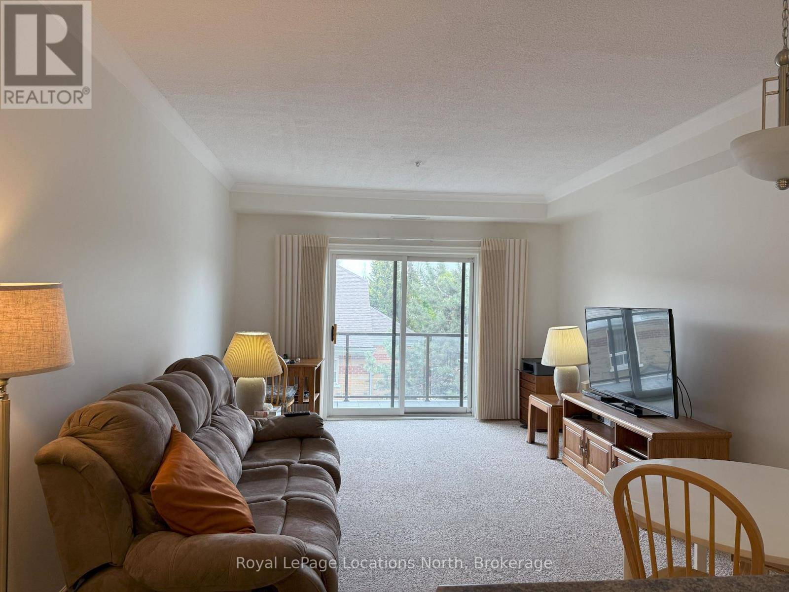 Collingwood, ON L9Y4V3,91 RAGLAN ST #303