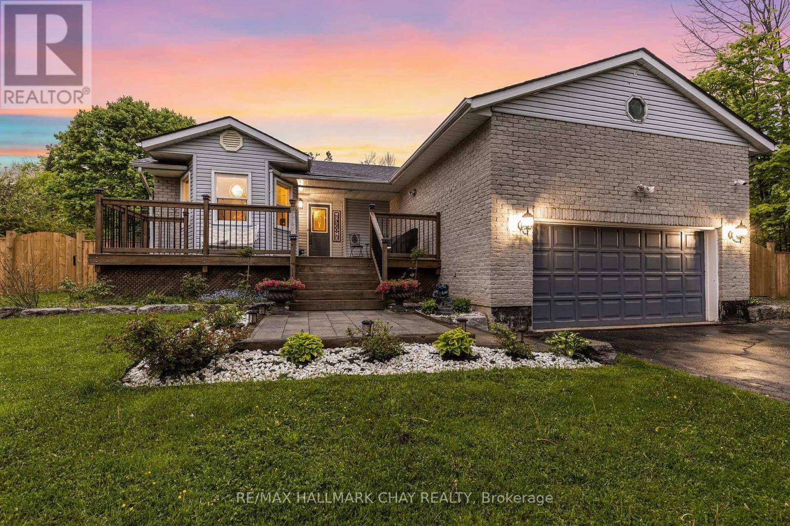 Oro-medonte (hawkestone), ON L0L1T0,2330 LAKESHORE ROAD E