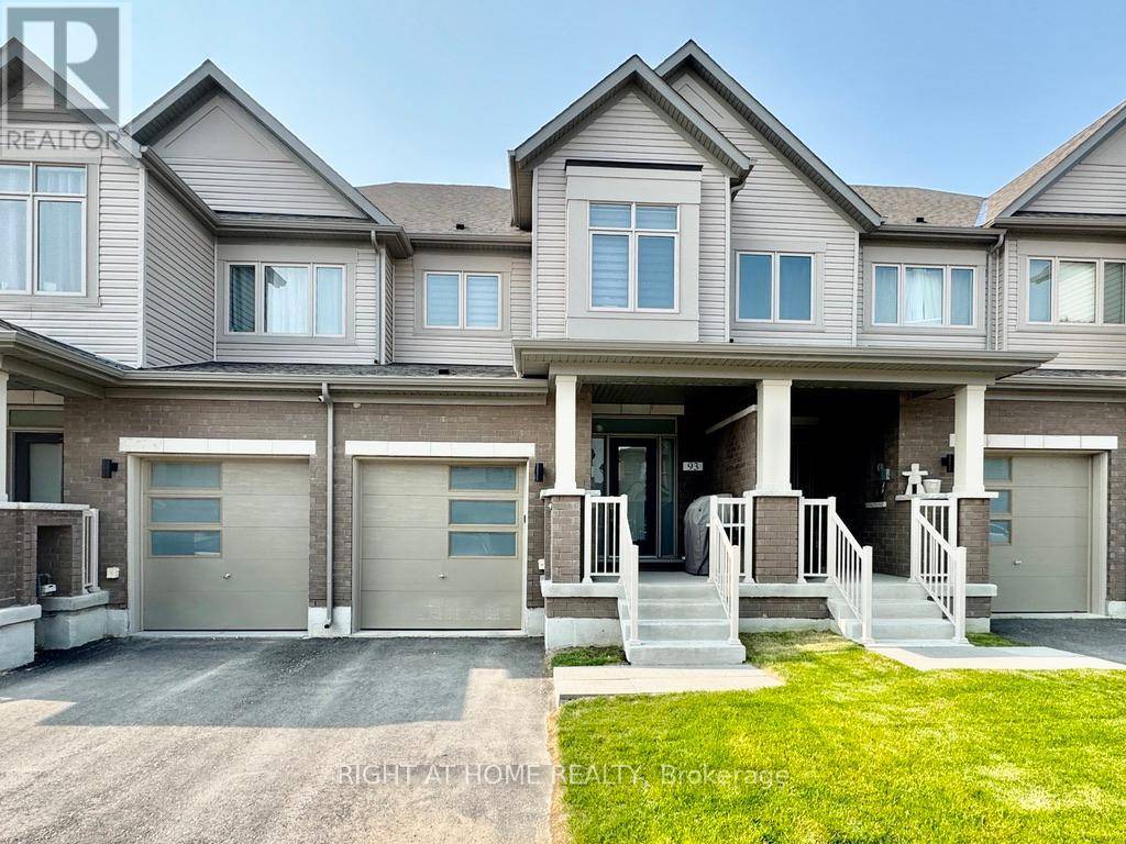 Barrie, ON L9J0K5,93 SAGEWOOD AVENUE