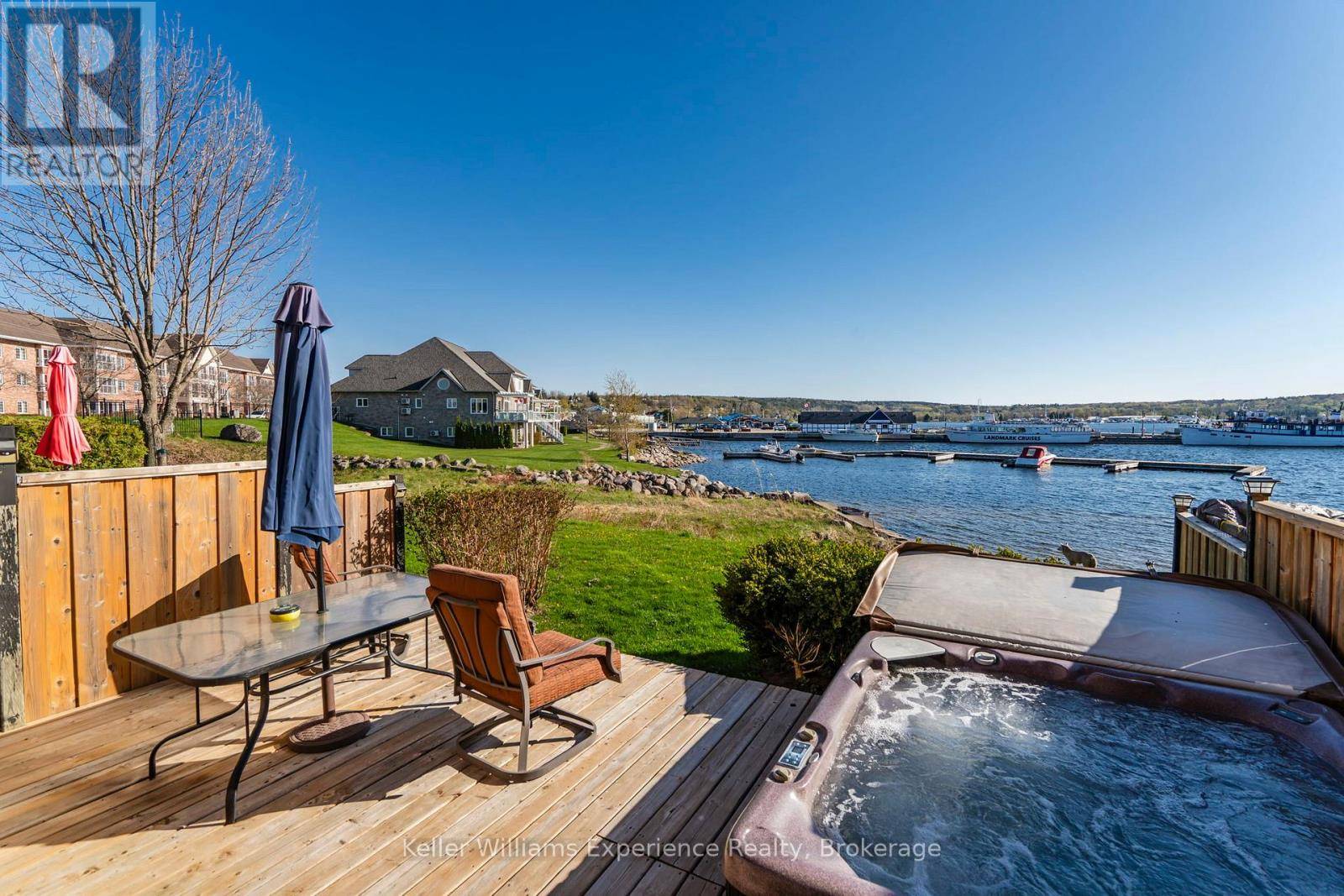 Penetanguishene, ON L9M2H3,4 Beck BLVD #4
