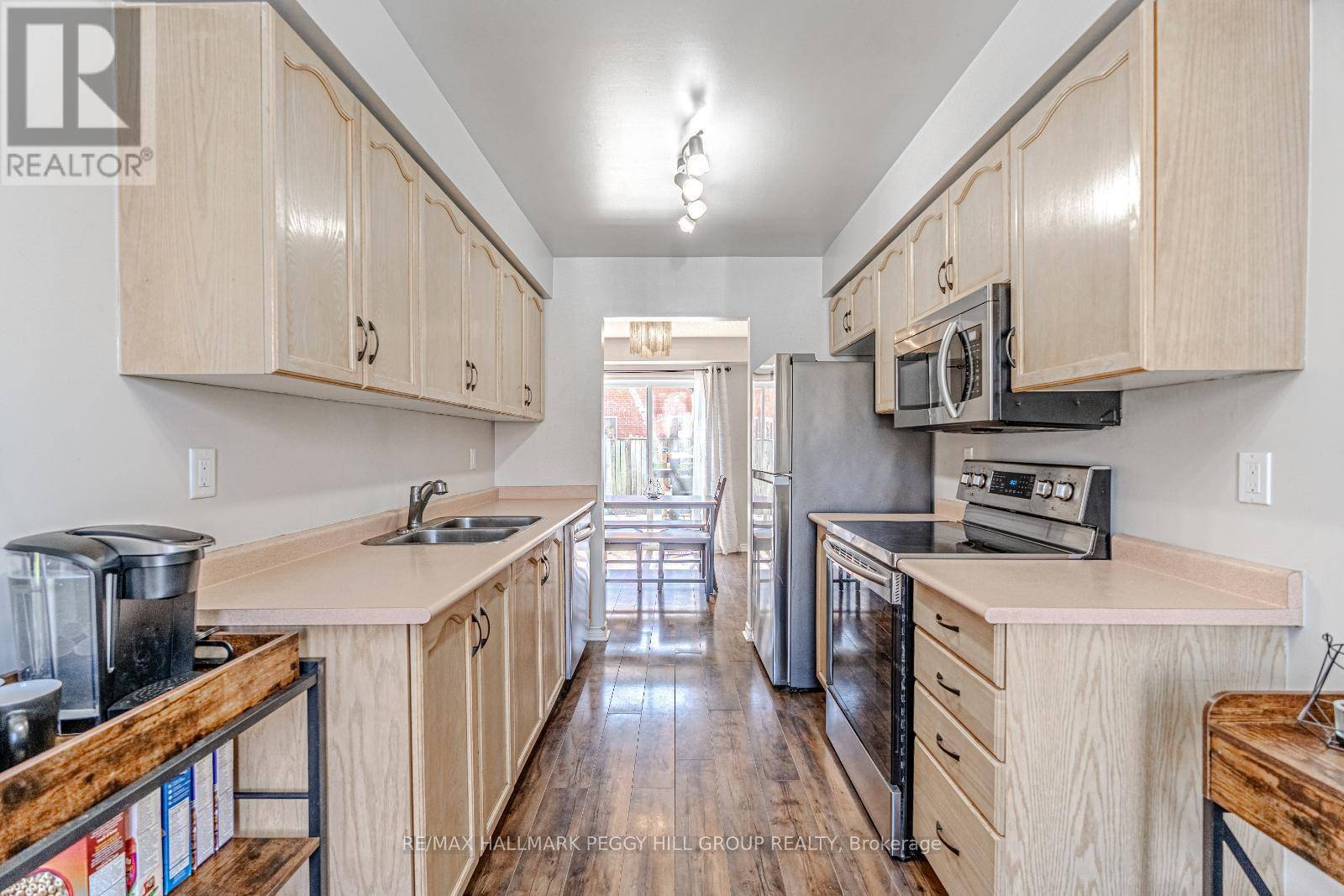 Barrie (west Bayfield), ON L4N7X4,5 LYFYTT CRESCENT