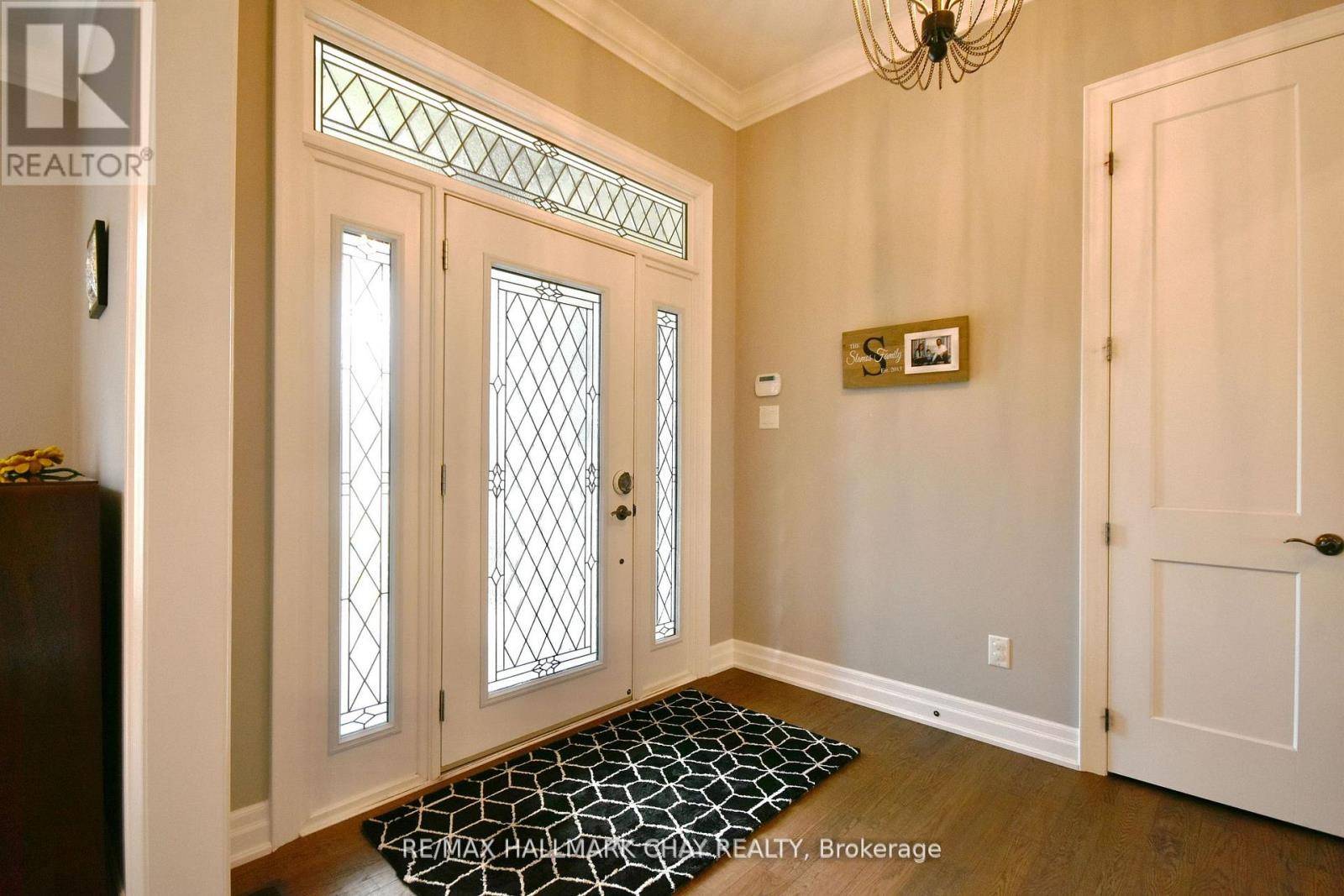 Springwater (midhurst), ON L9X0V4,5 KANATA COURT