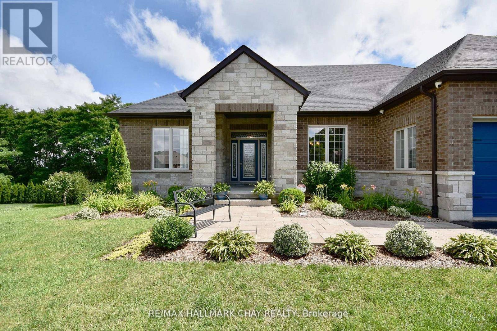 Springwater (midhurst), ON L9X0V4,5 KANATA COURT