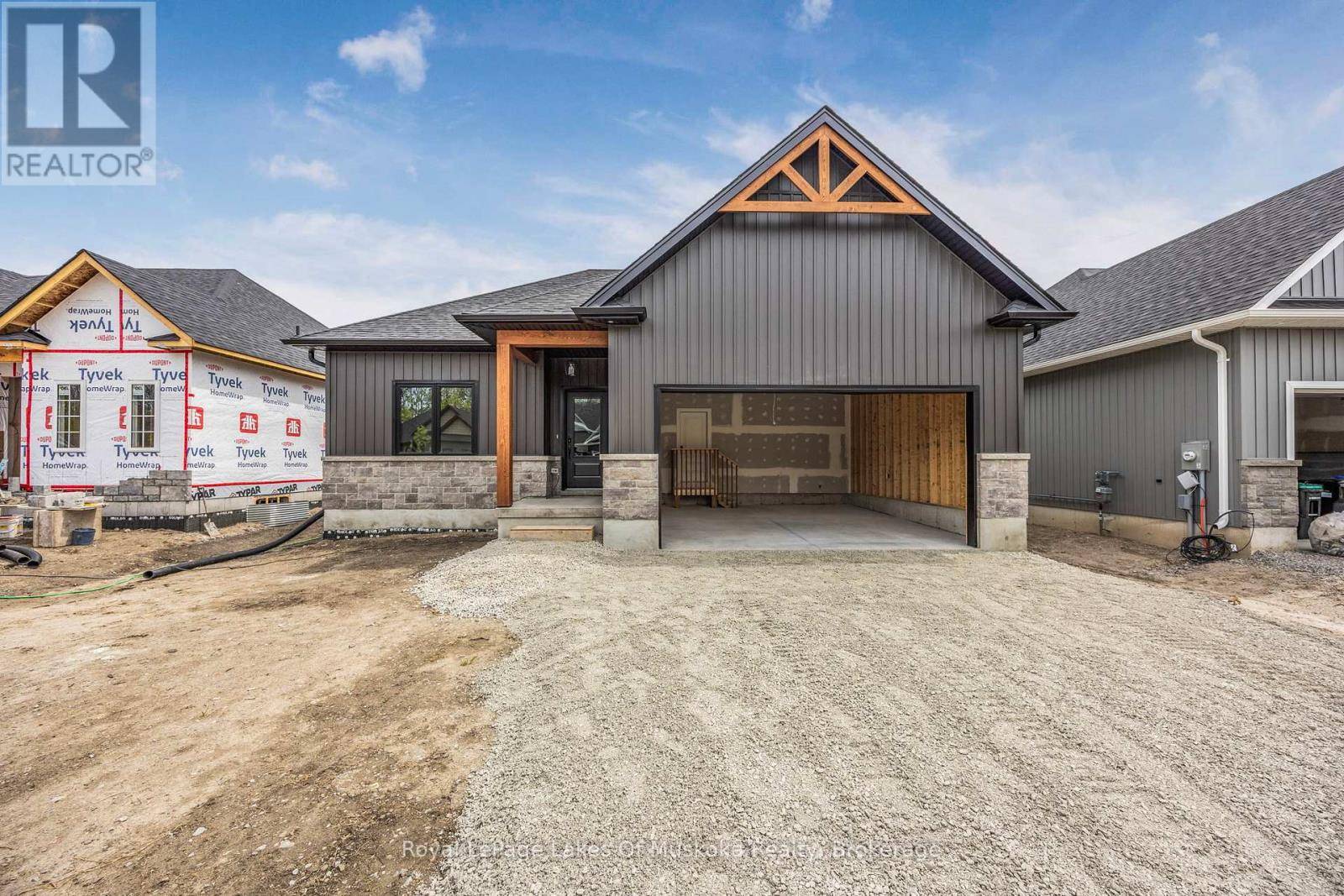 Severn (coldwater), ON L0K1E0,128 BRANDON AVENUE