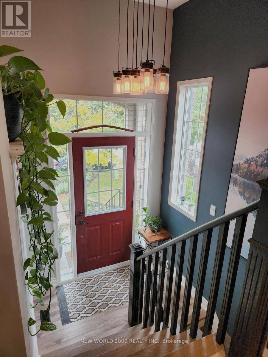 Barrie (holly), ON L4N8E9,3 RUNDLE CRESCENT