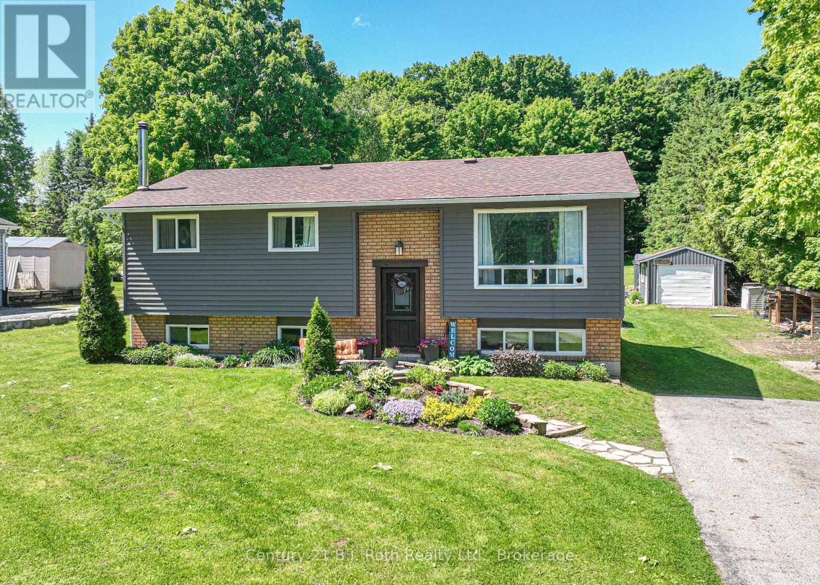 Oro-medonte, ON L0K1E0,10 CONDER DRIVE