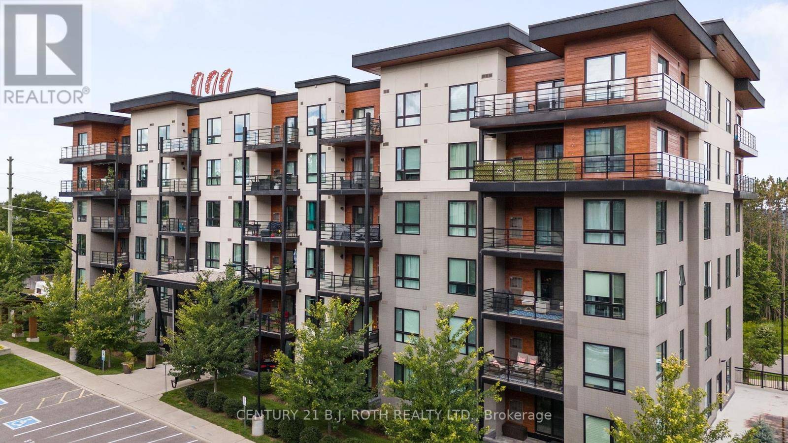 Barrie (0 West), ON L9J0B9,300 ESSA RD #108