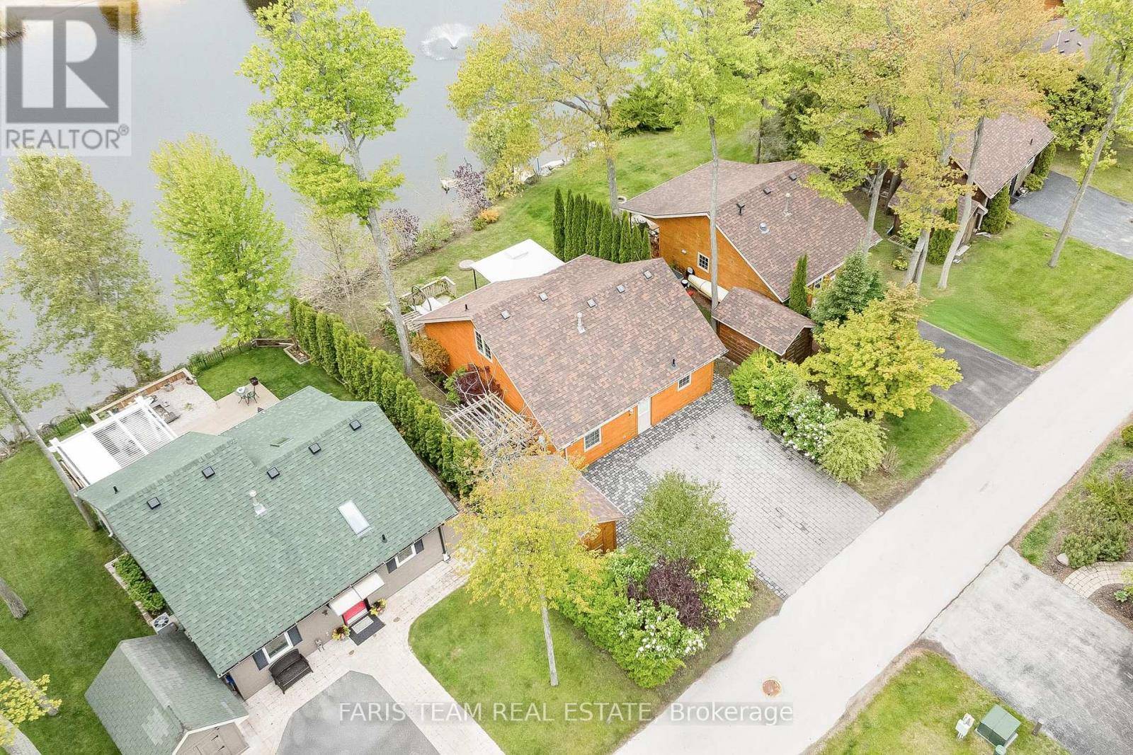 Wasaga Beach, ON L9Z1X7,8 CABIN CRESCENT