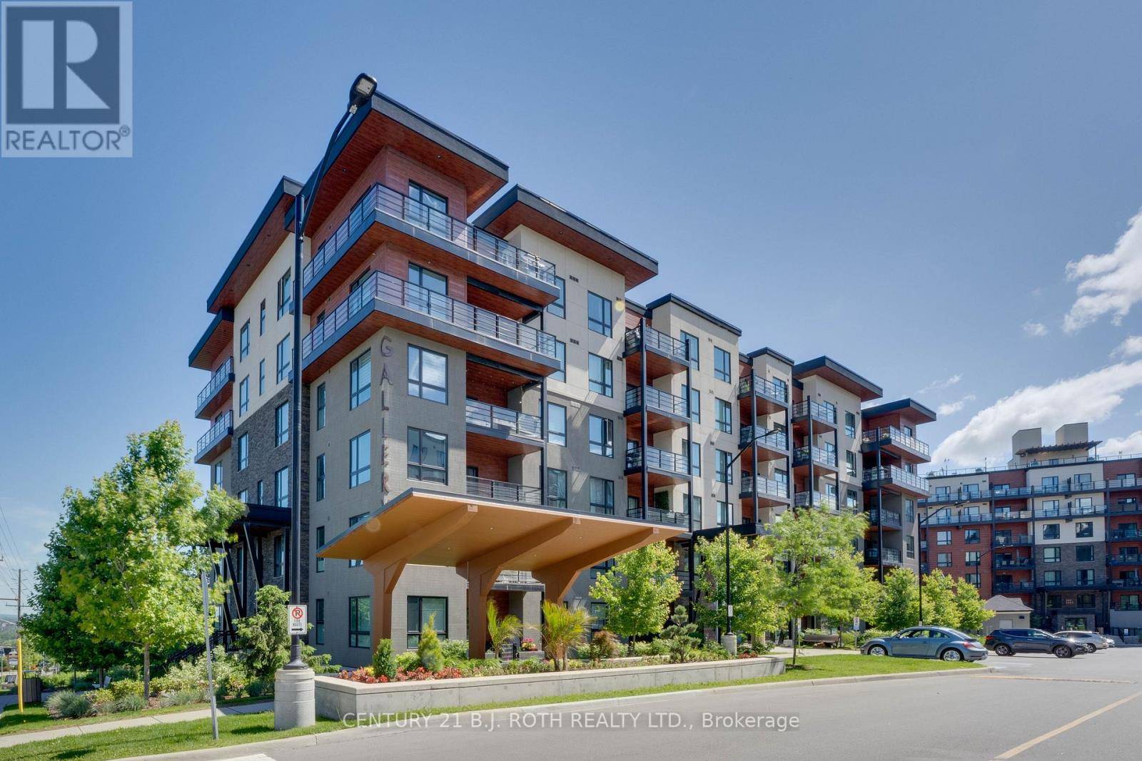 Barrie (0 West), ON L9J0B9,300 ESSA RD #301
