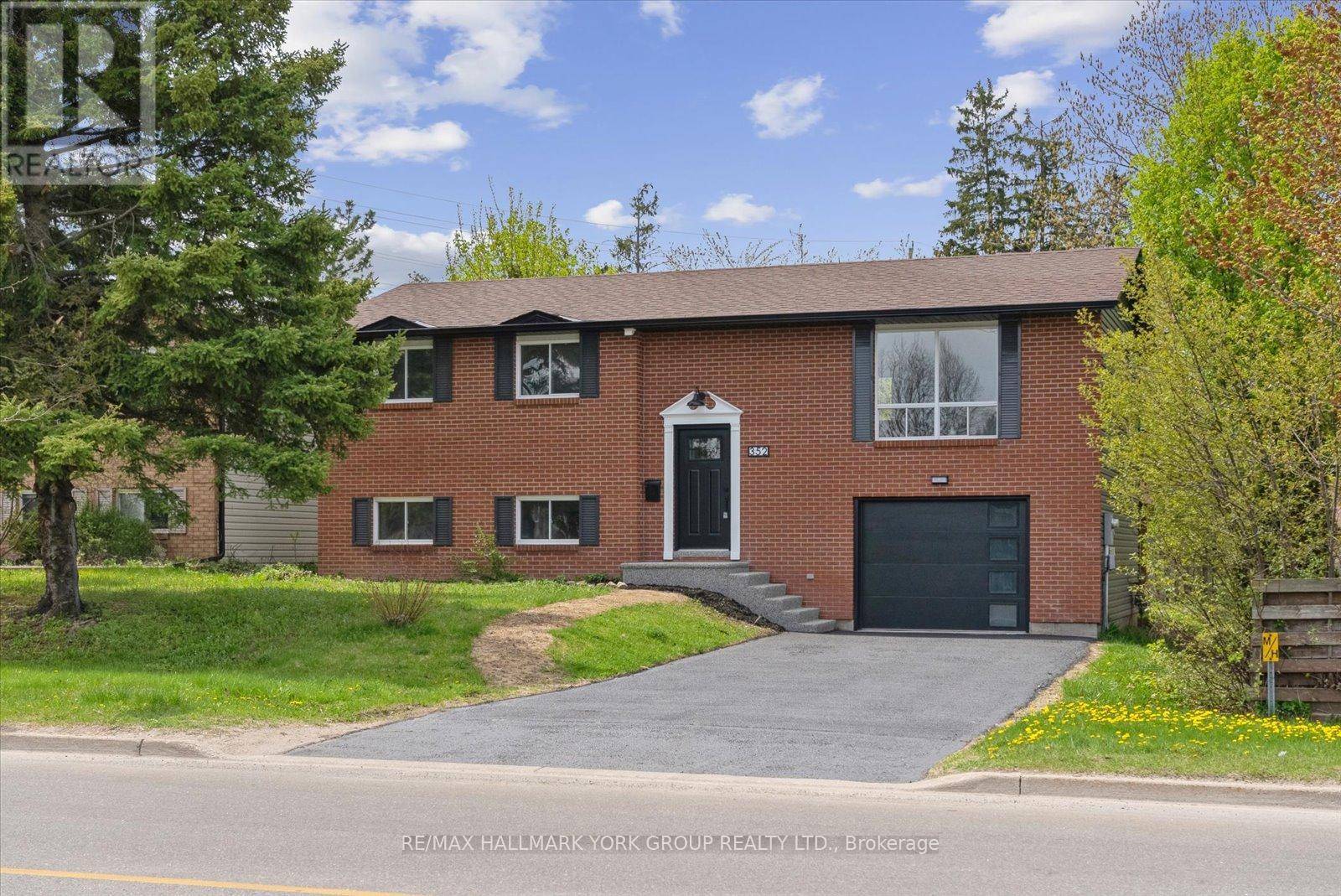 Barrie (sunnidale), ON L4N5M9,352 ANNE STREET N
