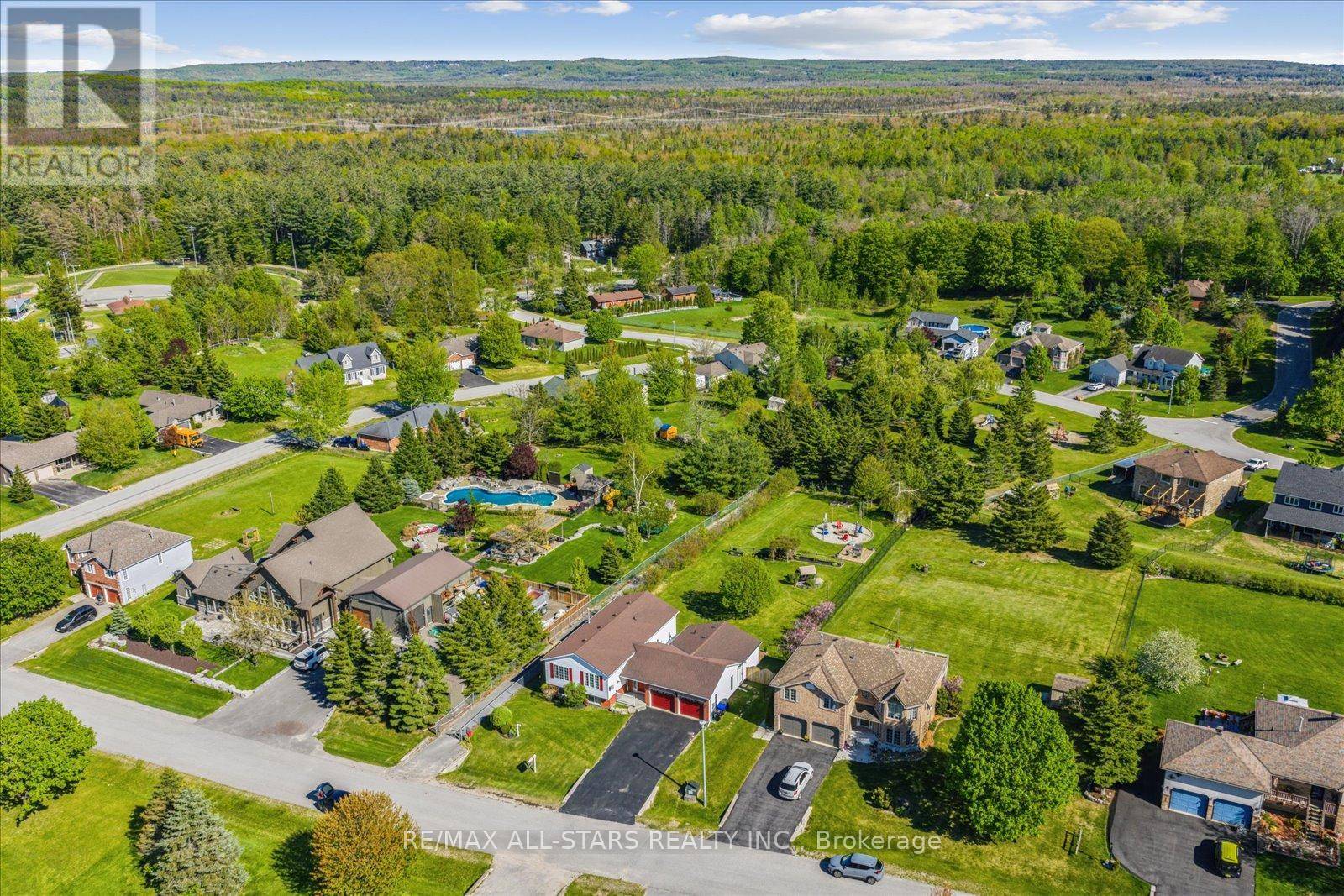 Springwater (hillsdale), ON L0L1V0,54 MARLOW CIRCLE
