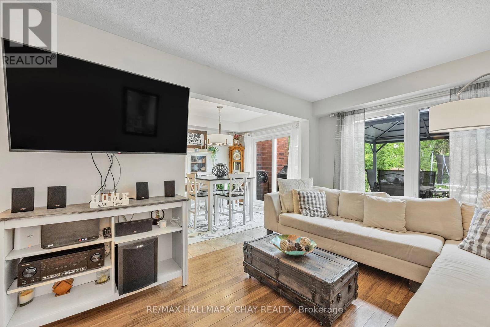 Barrie (innis-shore), ON L4N8B8,44 PICKETT CRESCENT
