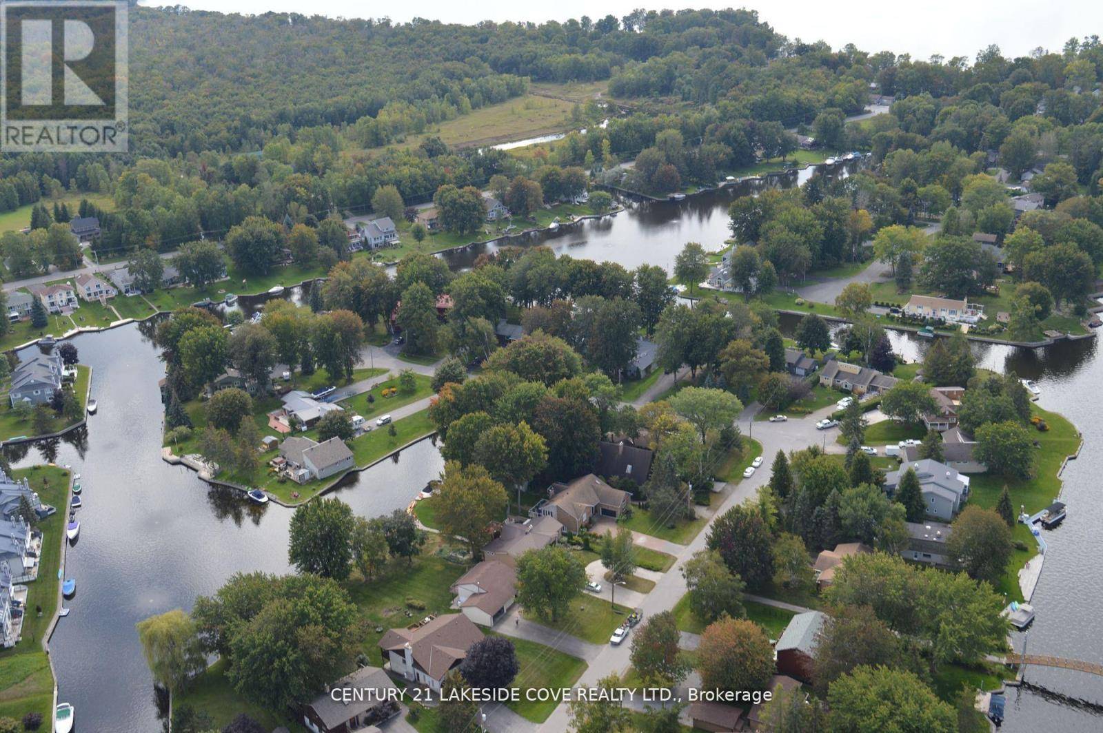 Ramara (brechin), ON L0K1B0,51 RIDGE AVENUE