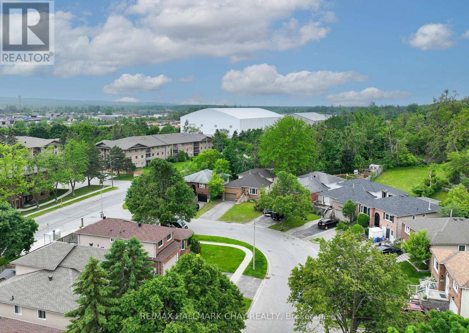 Barrie (letitia Heights), ON L4N6K5,40 ENGEL CRESCENT