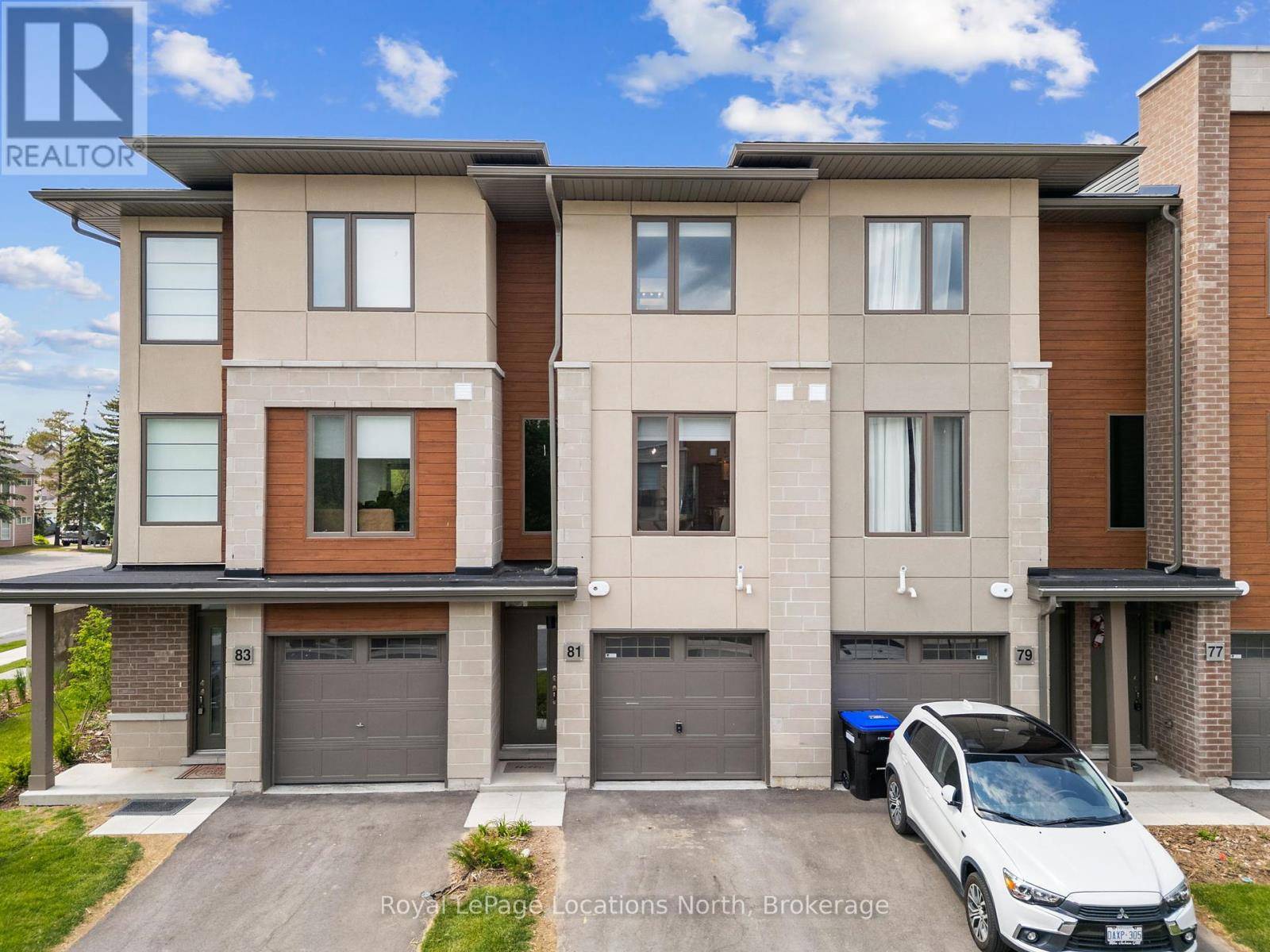 Collingwood, ON L9Y5T1,81 WINTERS CRESCENT