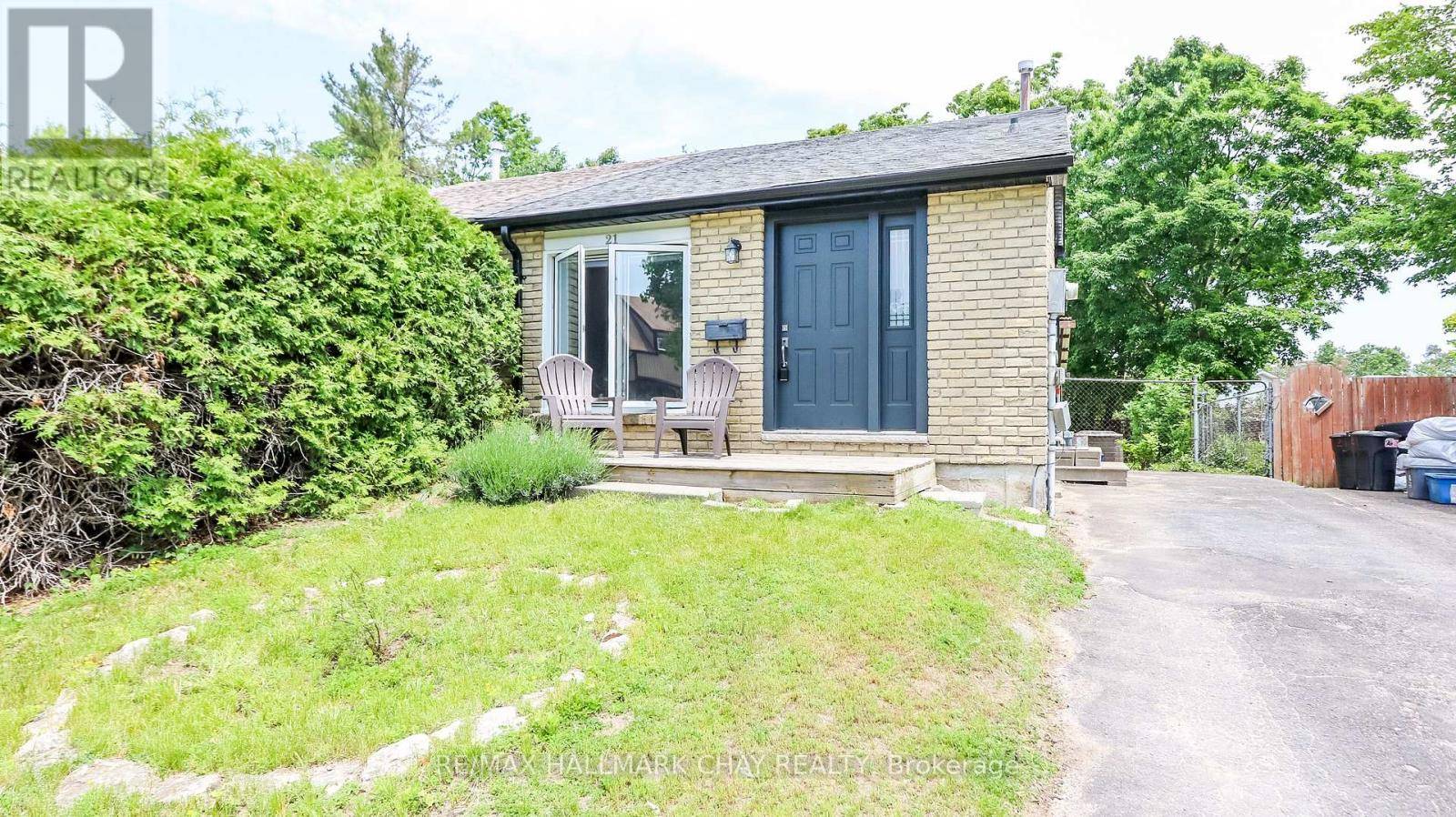 Barrie (letitia Heights), ON L4N4W2,21 SCOTT CRESCENT
