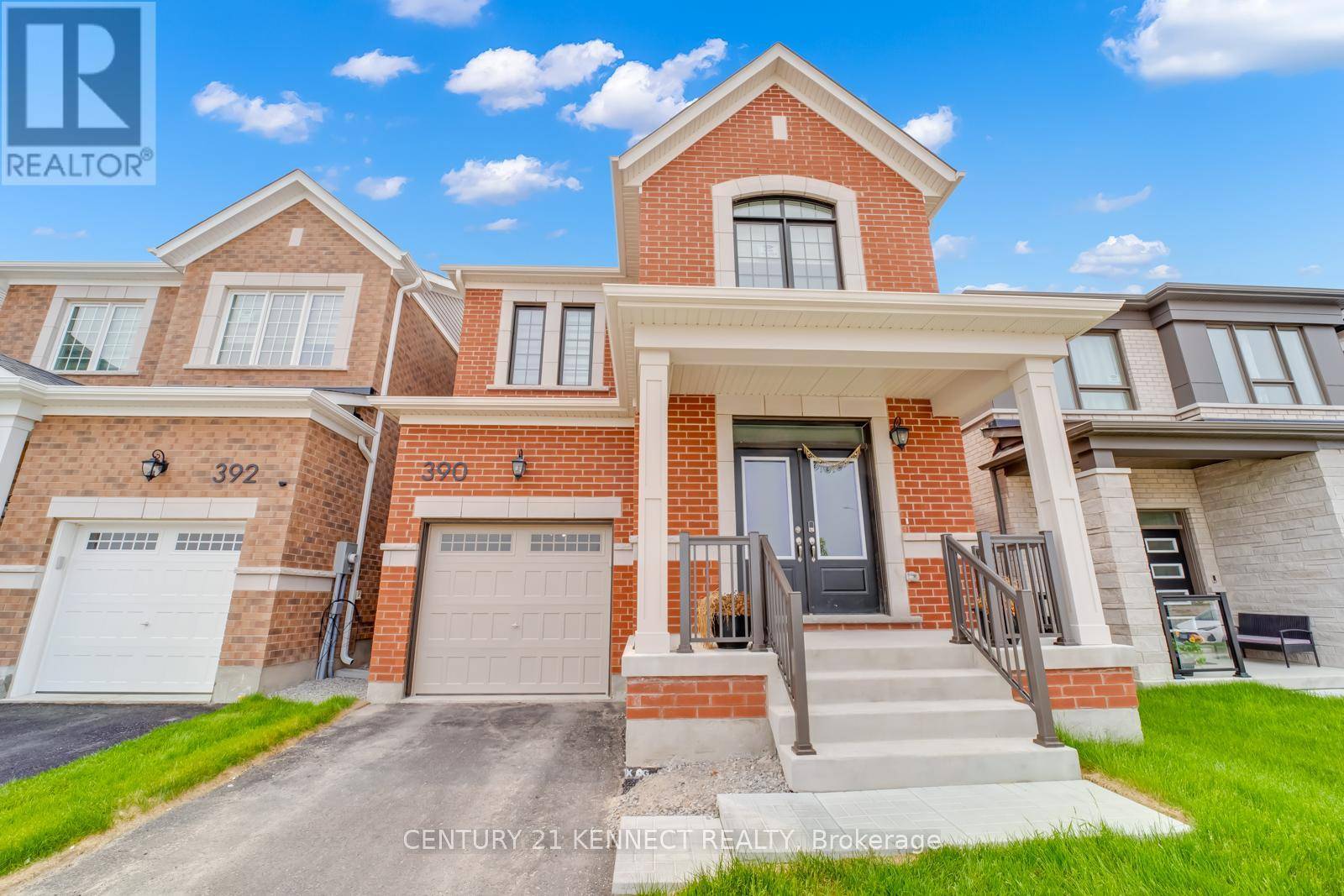 Barrie, ON L9J0P4,390 MADELAINE DRIVE
