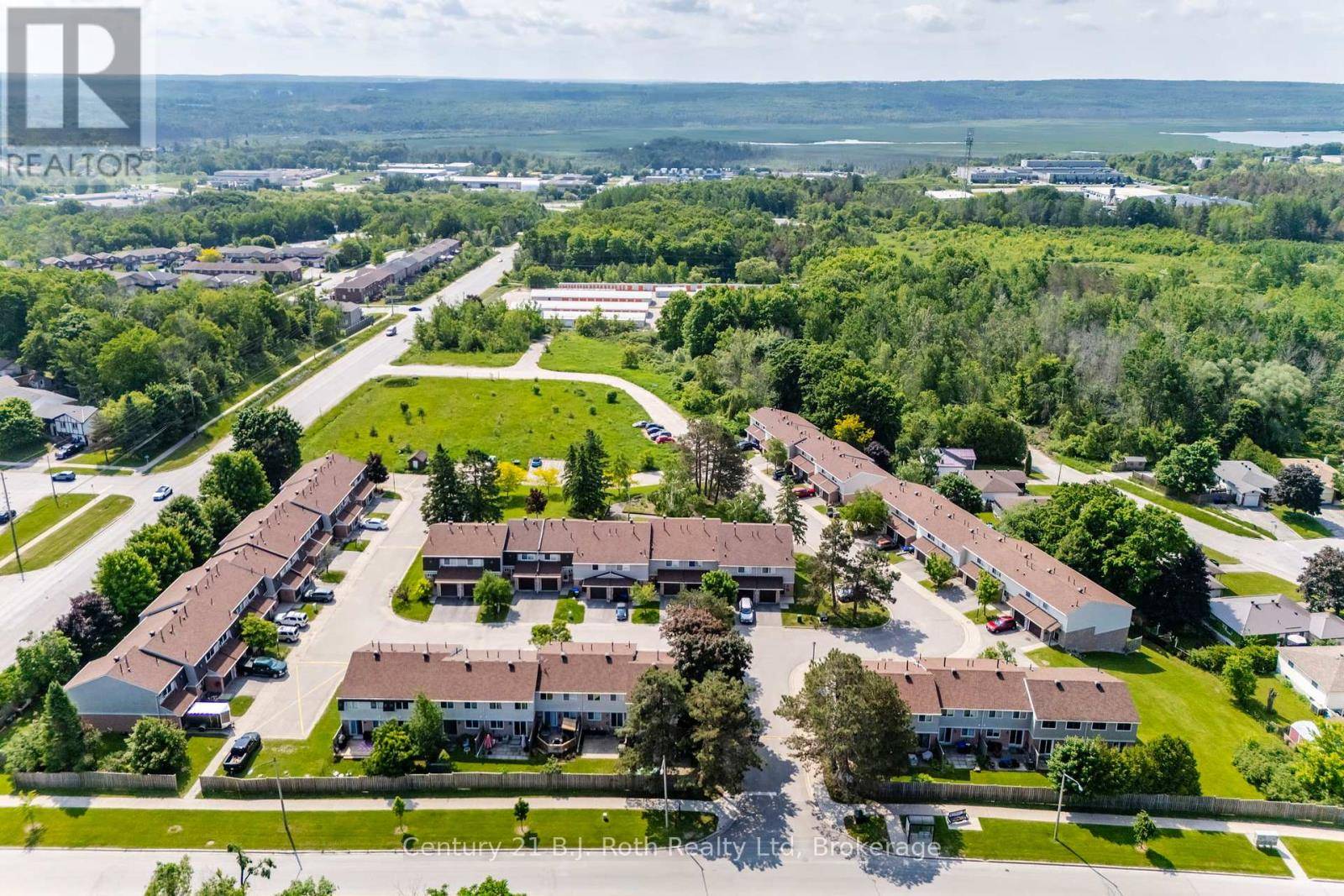 Midland, ON L4R4R8,778 William ST #71