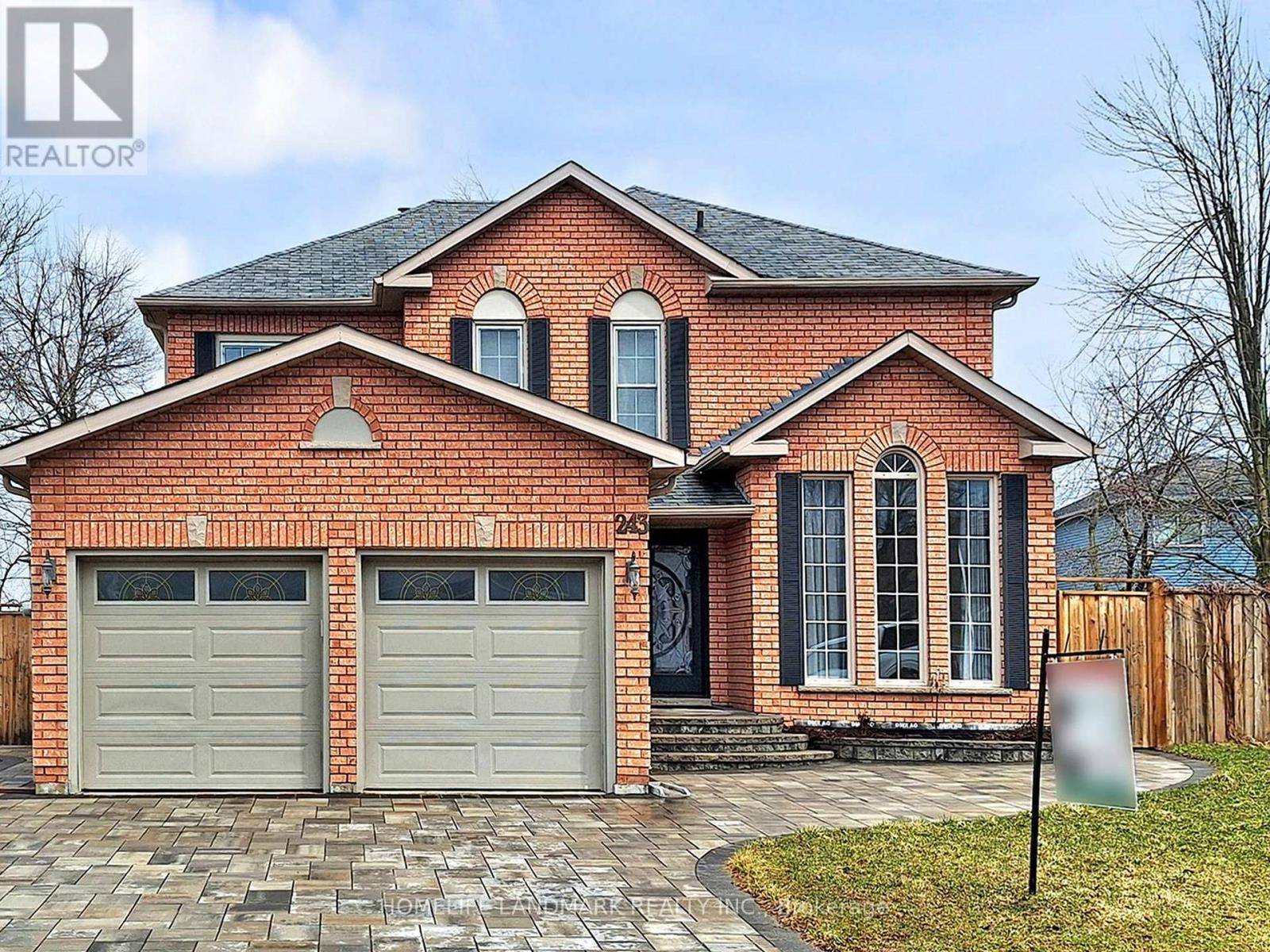 Barrie (cundles East), ON L4M6G9,243 CARDINAL STREET