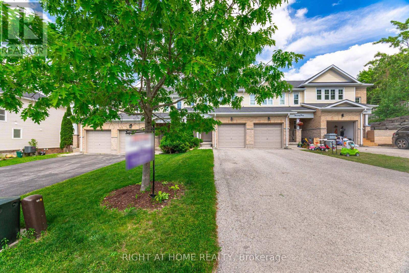 Barrie (allandale Heights), ON L4N6N7,23 PEARTREE COURT